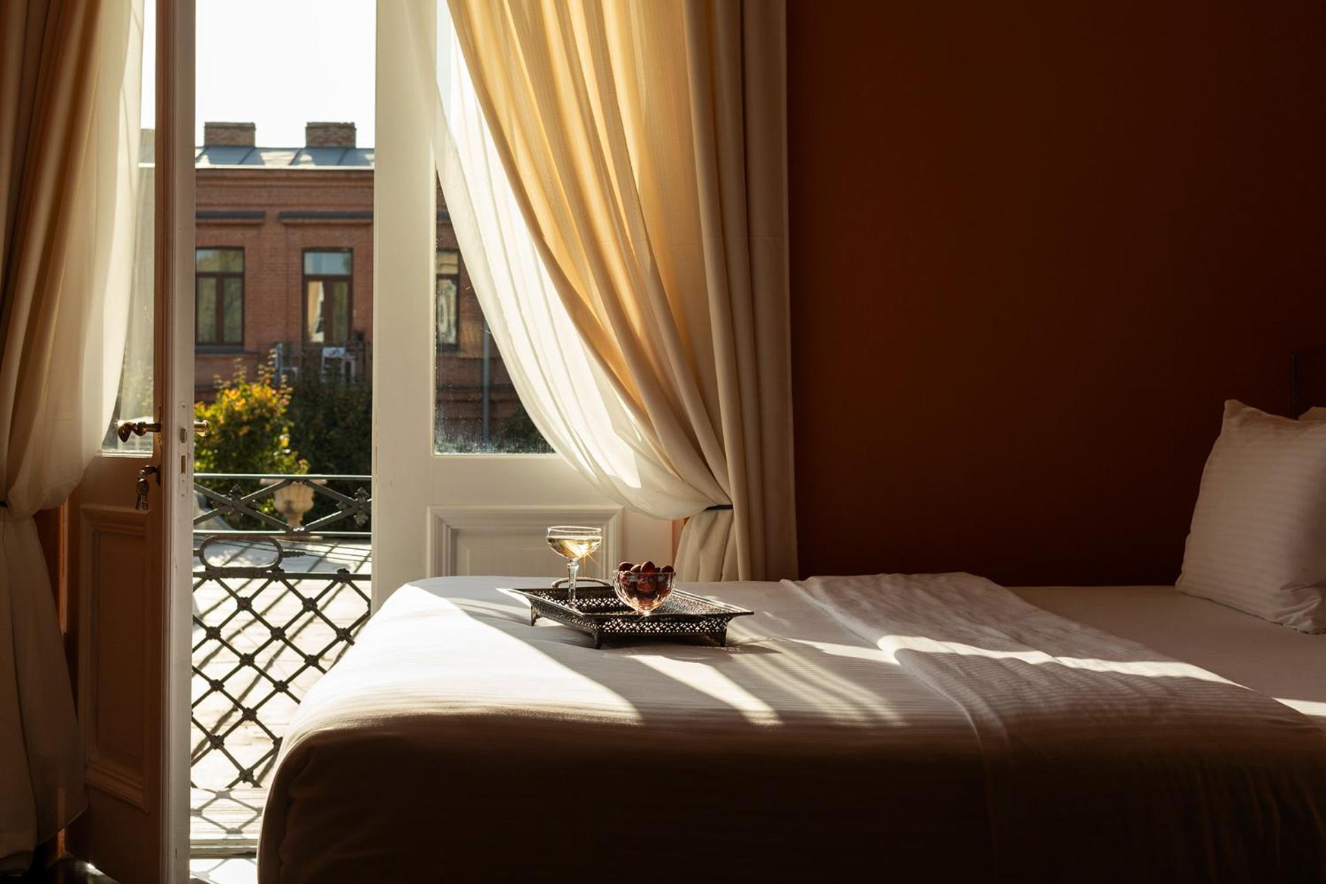 Unfound Door - Design Hotel Tbilisi Phòng bức ảnh