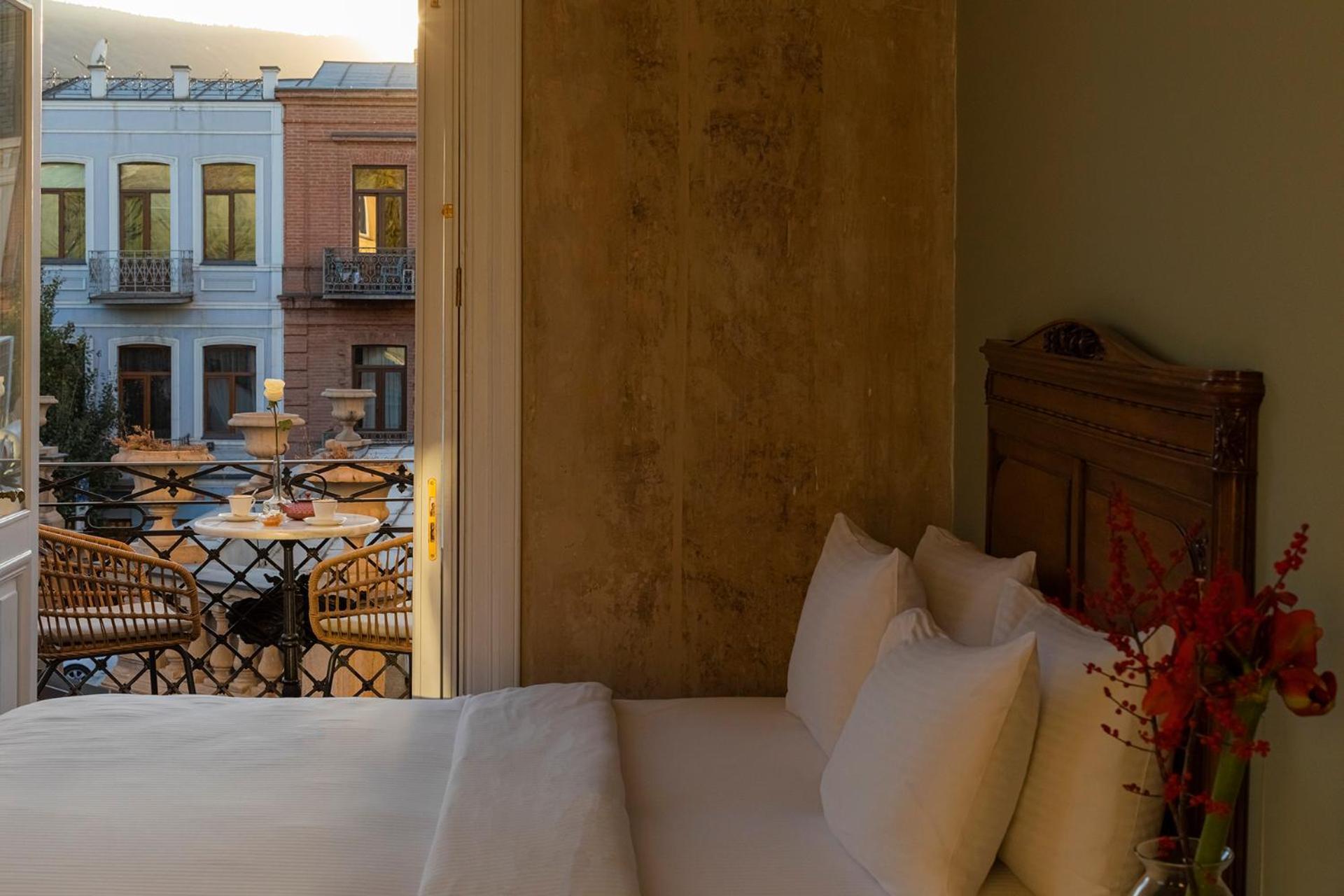Unfound Door - Design Hotel Tbilisi Phòng bức ảnh