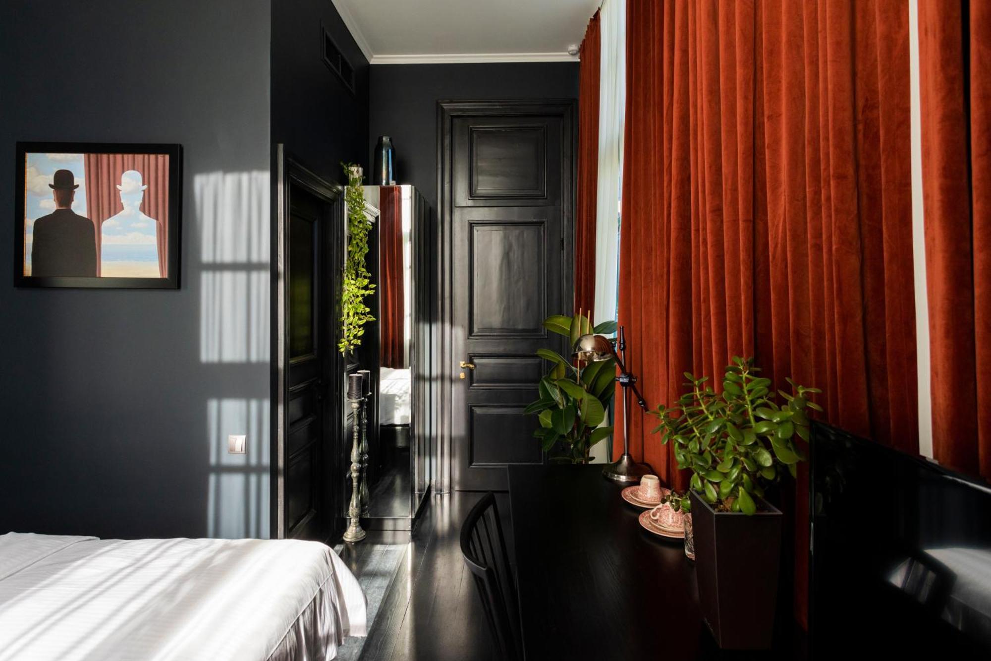 Unfound Door - Design Hotel Tbilisi Phòng bức ảnh
