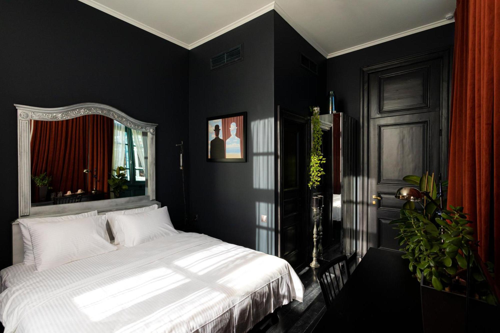 Unfound Door - Design Hotel Tbilisi Phòng bức ảnh